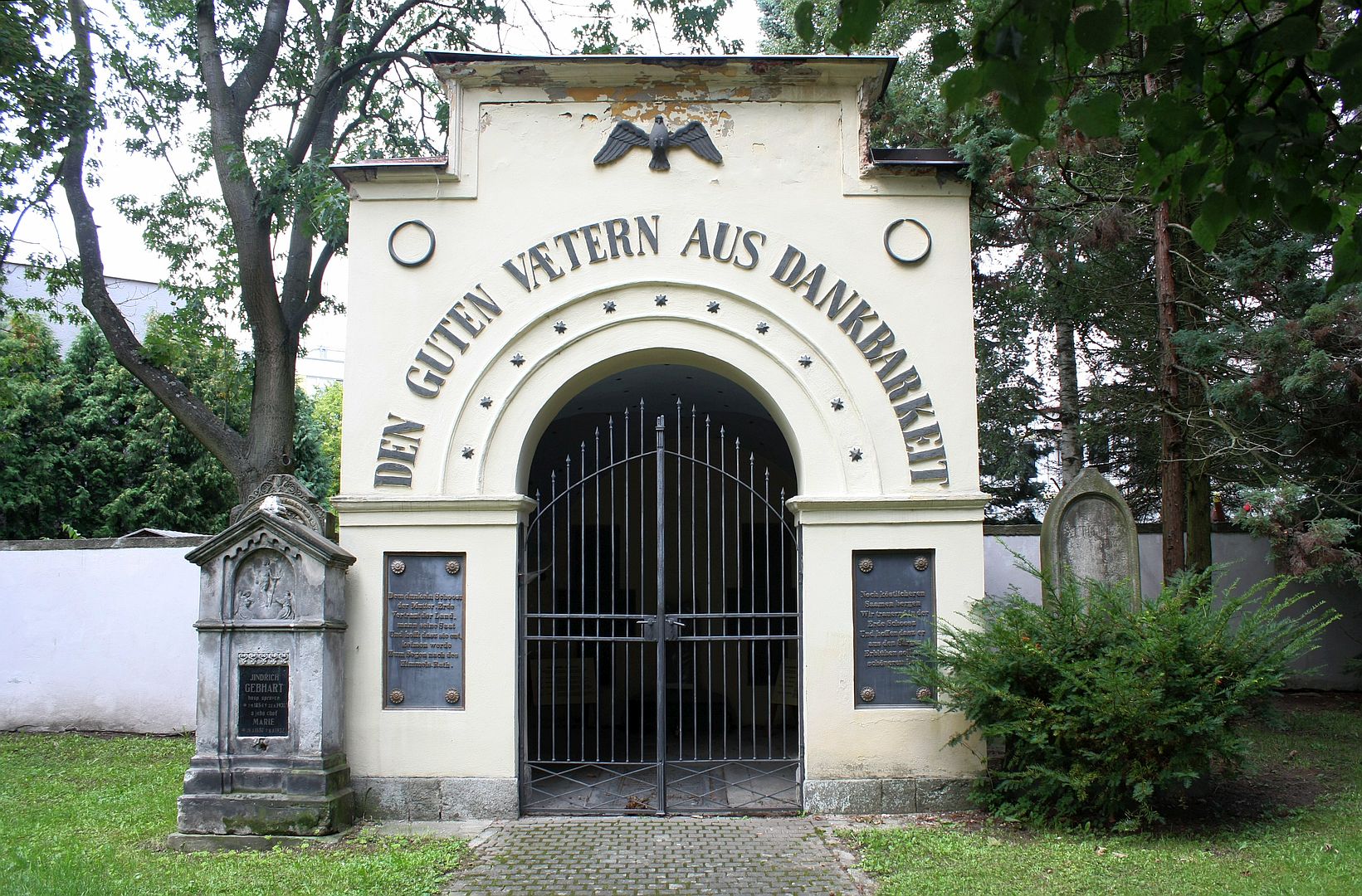 Hrobka rodu Wachtelů, J.H. – 20140829